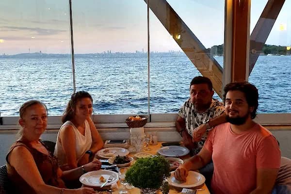 Burgazada Halk Plajı - Kumsal - İstanbul Ataşehir