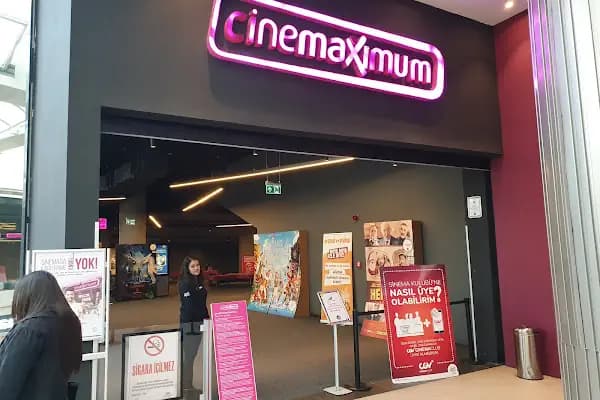 Paribu Cineverse Point Bornova - Sinema Salonu - İzmir Konak