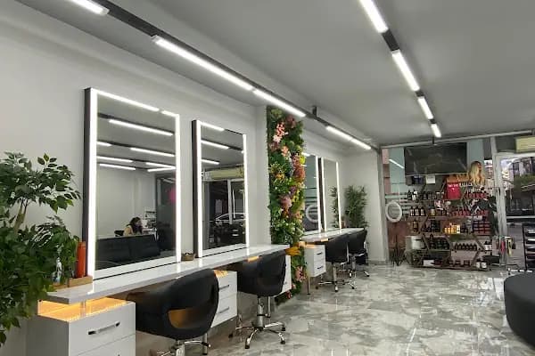 Salon PİNK - BAYAN KUAFÖRÜ ( SAÇ KAYNAK MERKEZİ ) - Kuaför - İstanbul Tuzla