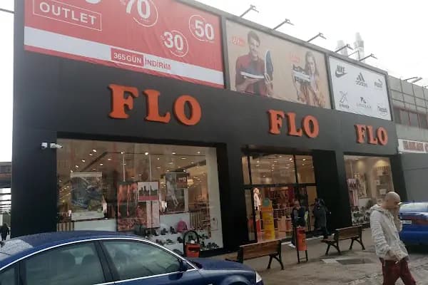 FLO İzmir Balçova Cadde Mağazası - Ayakkabı mağazası - İzmir Balçova