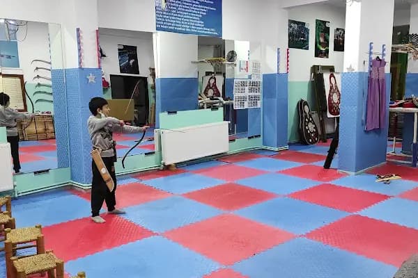 Atik Sosyal Gelişim Gençlik Ve Spor Kulübü - Spor salonu - İstanbul Avcılar