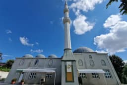 Kasım Baba türbesi