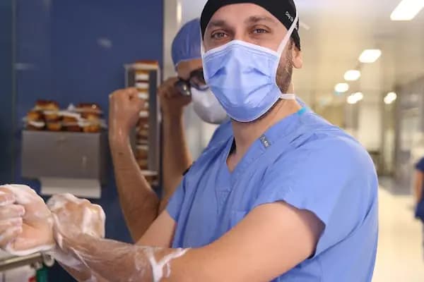 Doç. Dr. Çağlar Helvacıoğlu - Kadın Hastalıkları ve Doğum Uzmanı - İstanbul Kartal