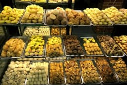 Neves Baklava &amp; Kadayıf