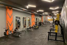 R GYM Fitness Salonu - Reaksiyon Fitness Akademi İnegöl Spor Salonu
