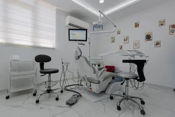 Uncalı Dental Clinic - Diş Kliniği - Antalya Muratpaşa