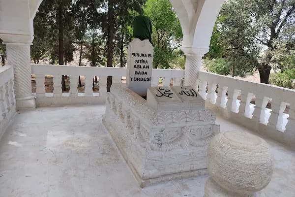Aslanbaba Türbesi - Kapalı Konaklama Yeri - Şanlıurfa Birecik