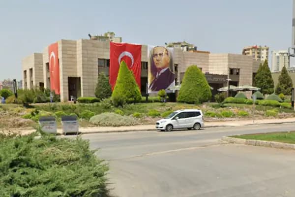 Toros Üniversitesi Bahçelievler Kampüsü - Üniversite - Mersin Akdeniz