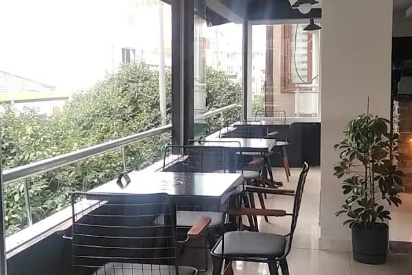 ROW Chocolate Coffee - Kahve dükkanı - Bursa Nilüfer
