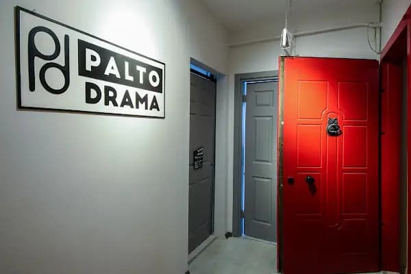 Bir Palto Drama ve Sanat merkezi (ERDOĞAN ÜNLÜ SANAT AKADEMİSİ) - Sanat Okulu - İstanbul Küçükçekmece