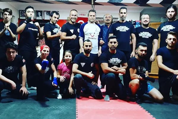 İzmir Yakın Dövüş Sanatları Eğitim Merkezi - Dövüş Sanatları Okulu - İzmir Buca