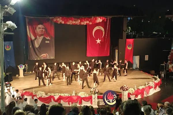 Aliağa Ulaş Bayam Açık Hava Tiyatrosu - Tiyatro - İzmir Bayındır