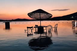 Mola Beach Club