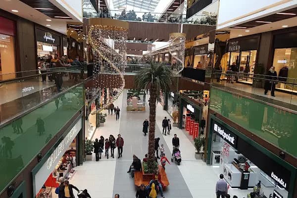 Novaland Outlet Alışveriş Merkezi - Alışveriş merkezi - Konya Ahırlı