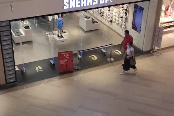 Sneaks Up - Terracity Antalya Avm - Spor Giyim Mağazası - Antalya Alanya