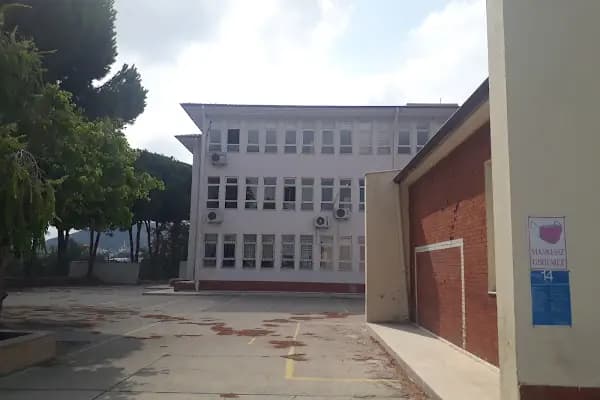 Emişbeleni Ortaokulu - Okul - Antalya Alanya