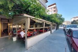 Asmaaltı Kıraathanesi