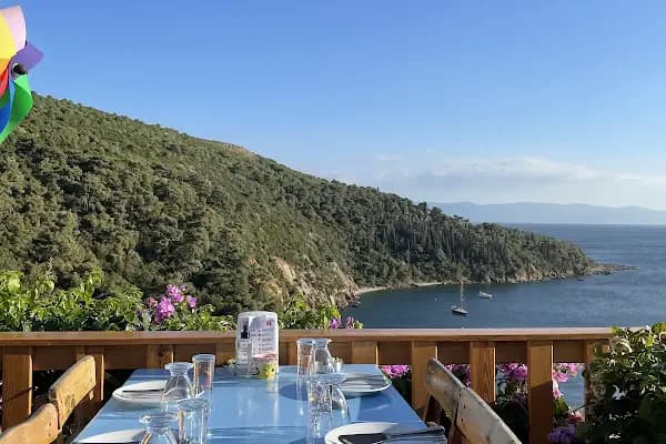 Loc'ada Büyükada - Restoran - İstanbul Adalar