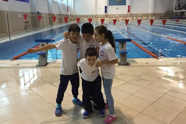 İstanbul Yıldızları Spor Kulübü - Yüzme Okulu - İstanbul Arnavutköy