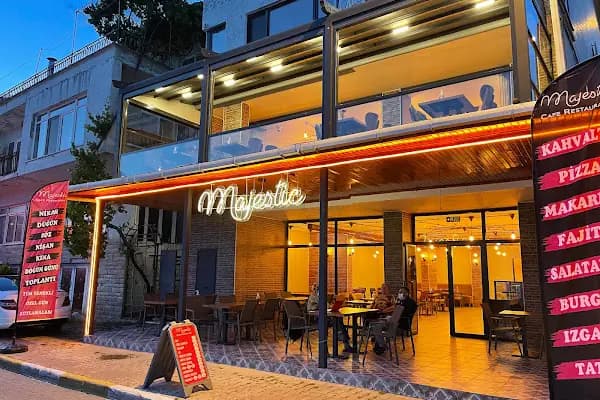 Majestic Restaurant Avcilar - Restoran - İstanbul Esenyurt