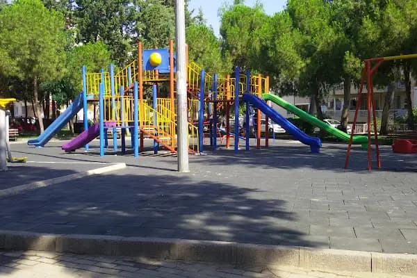 Nisa Serezli Parkı - Park - İzmir Karabağlar