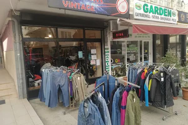 Sputnik Vintage - İkinci El Kıyafet Mağazası - Ankara Ayaş