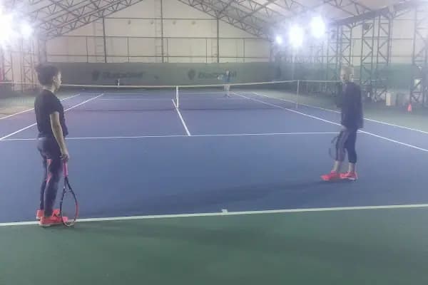 YALOVA TENİS VE DAĞCILIK KULÜBÜ - Spor salonu - Yalova Yalova Merkez