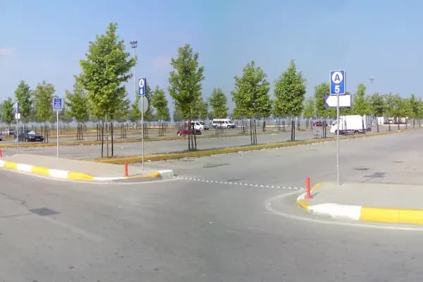 Kocaeli Büyükşehir Belediyesi Otopark - Park Yeri - Kocaeli İzmit