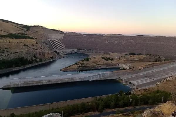 Atatürk Barajı Seyir Yeri - Turistik Yer - Şanlıurfa Haliliye