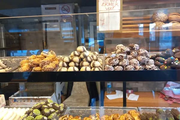 Ergenler Unlu Mamülleri 4 - Fırın - İstanbul Sarıyer