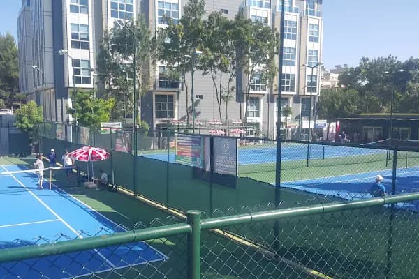 Demirci Tenis Kortları - Tenis Kortu - Manisa Yunusemre