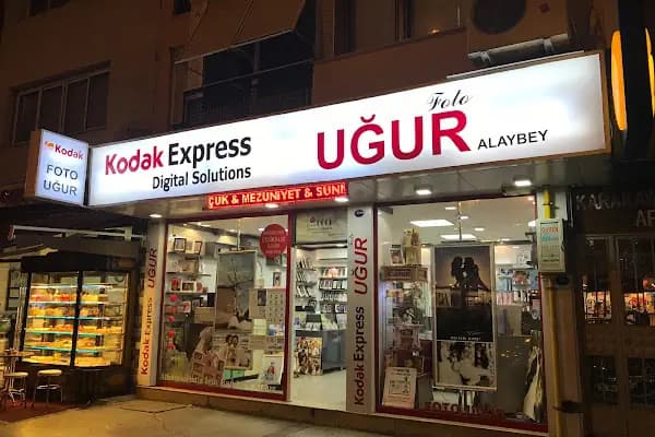 Foto Uğur Alaybey - Fotoğraf Stüdyosu - İzmir Karşıyaka
