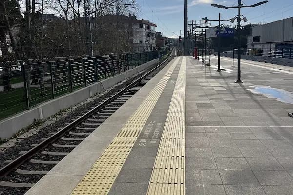 Maltepe - Tren İstasyonu - İstanbul Sarıyer