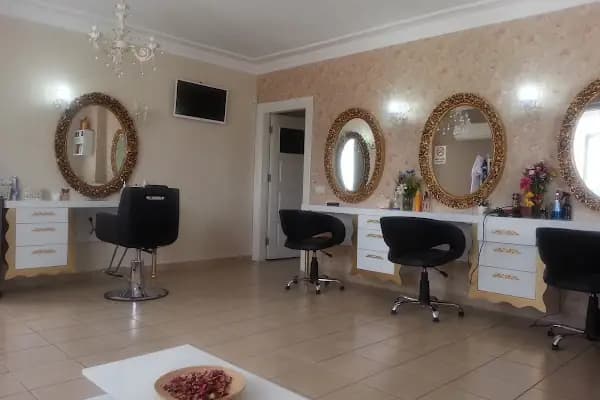Saray Saç Tasarım ve Güzellik Merkezi - Güzellik Salonu - Antalya Alanya