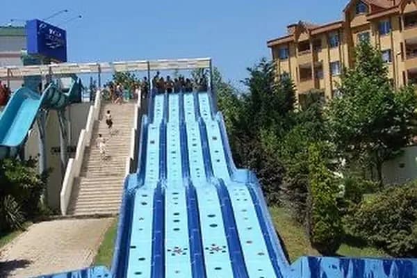 Aqua Club Dolphin - Su parkı - İstanbul Küçükçekmece