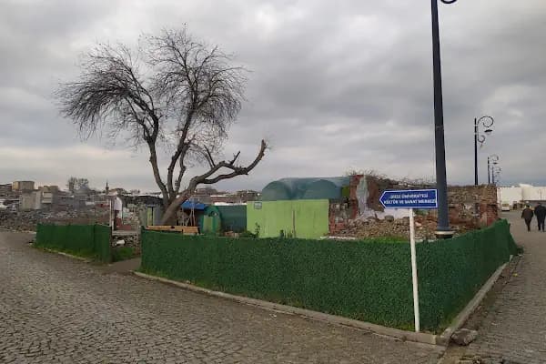 Sahabe Mir Seyyaf Türbesi - İbadethane - Diyarbakır Bağlar