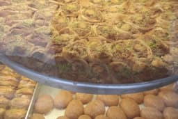 ÖMEROĞLU BAKLAVA