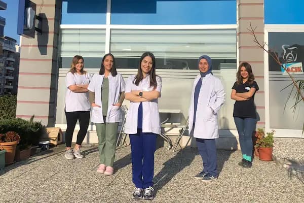 Özel Bahçedent Ağız ve Diş Sağlığı Polikliniği - Diş Hekimi - İzmir Menderes