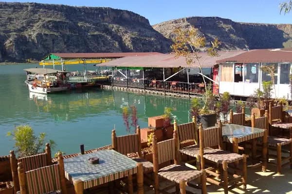 Halfeti Siyah Köşk Duba Restaurant - Restoran - Şanlıurfa Halfeti