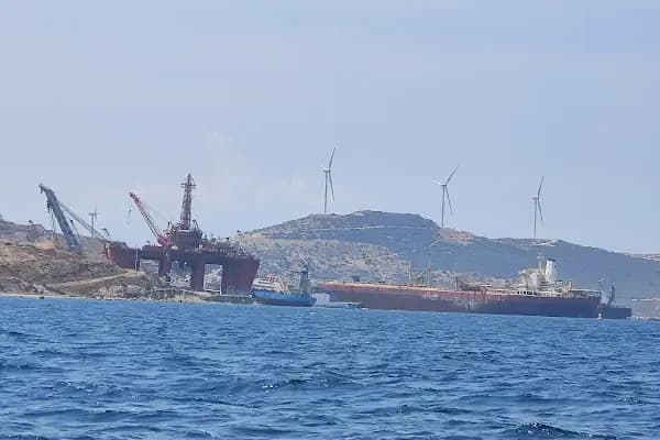 Aliağa Gemi Söküm Tesisleri - Tersane - İzmir Aliağa