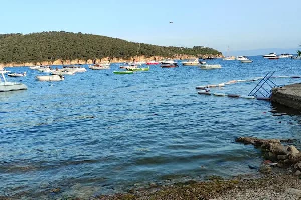 Burgazada - Feribot İskelesi - İstanbul Adalar