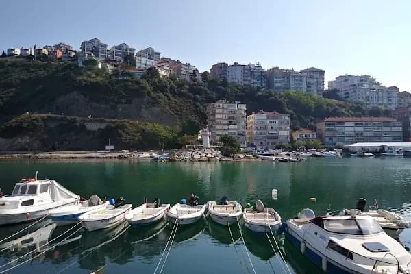 Güzelyalı Deniz Feneri - Marina - Bursa Mudanya