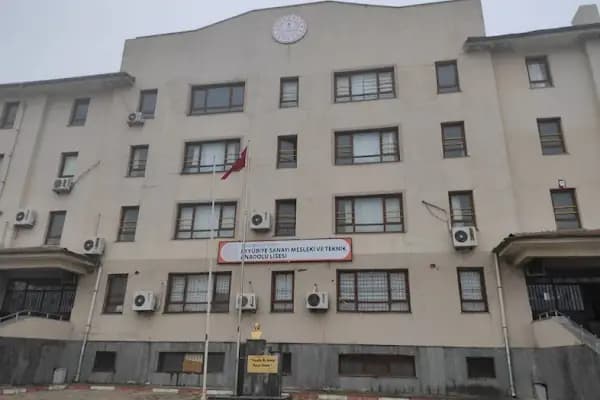 ŞANLIURFA - EYYÜBİYE - EYYÜBİYE SANAYİ MESLEKİ VE TEKNİK ANADOLU LİSESİ - Okul - Şanlıurfa Akçakale