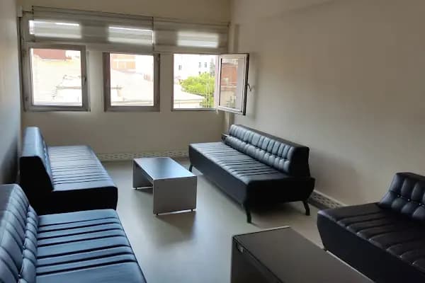 Bergama İlçesi Sosyal Yardımlaşma Ve Dayanışma Vakfı - Yerel Resmi Daire - İzmir Aliağa