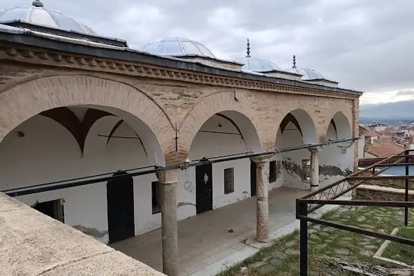 Hacı Sinan Medresesi - Tarihi Yer - İzmir Bayındır