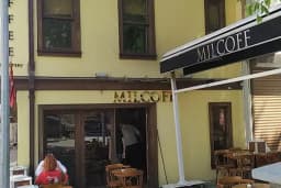 Mahalle Food &amp; Cafe