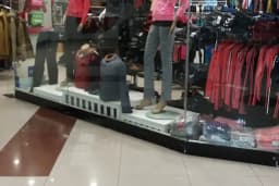 Deşifre Giyim Mağazası