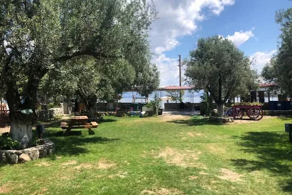 Huzur Camping - Kamp Alanı - İzmir Menderes