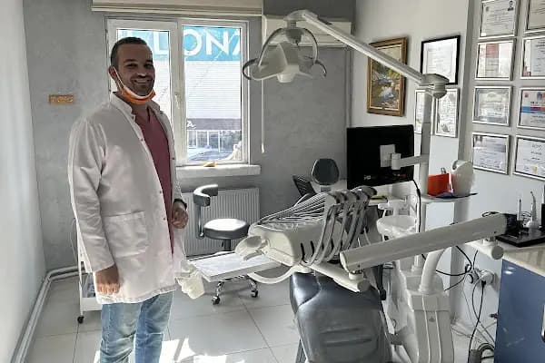 Diş hekimi T. Burak Cerit /Çocuk-Erişkin - Diş Hekimi - Ankara Keçiören