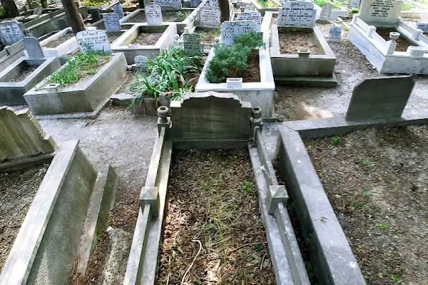 Yedikule Mezarlığı - Mezarlık - İstanbul Zeytinburnu